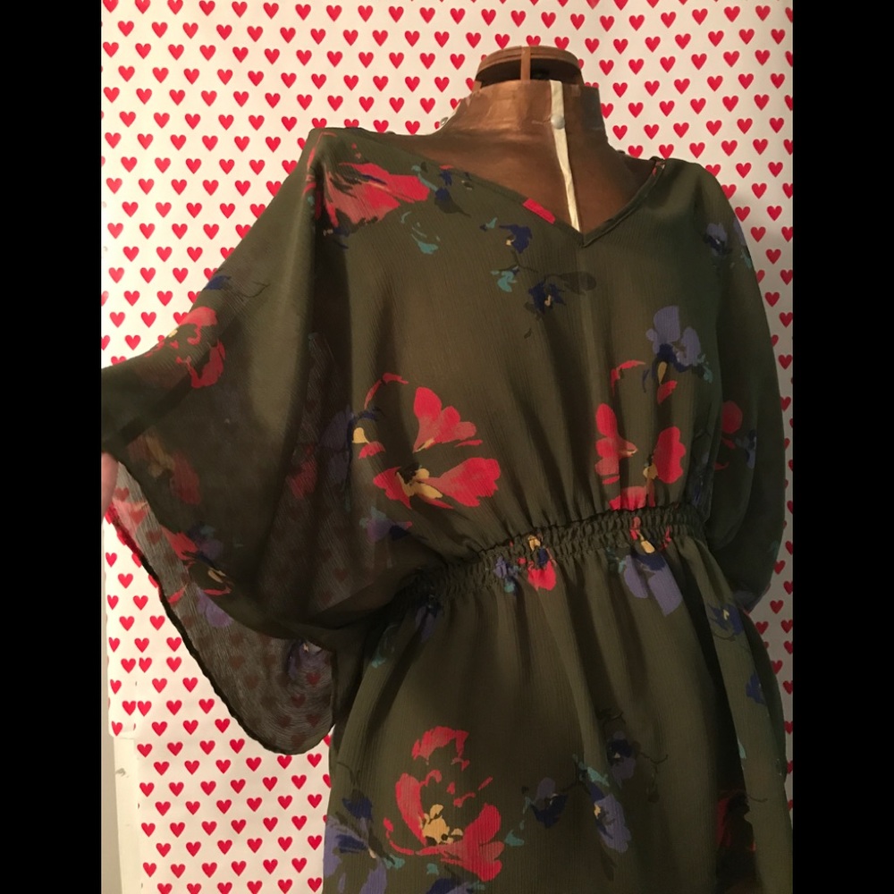 🌺 XL Women's Blouse